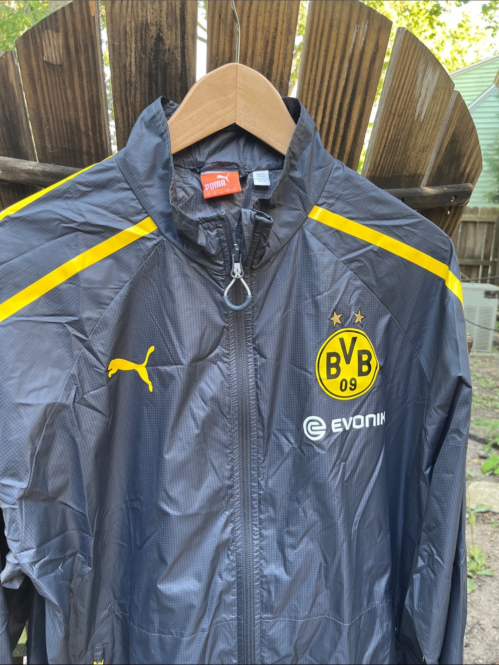 Puma Men’s Navy and Yellow BVB Dortmund Windbreaker-XL